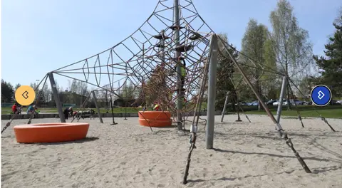 Furuset aktivitetspark lekeplass 1/2